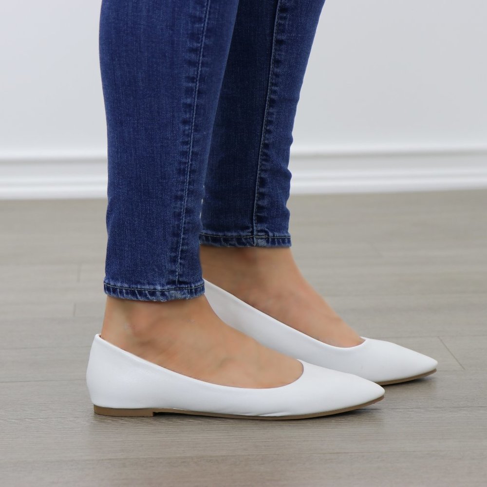 Faux Leather White Pointy Toe Flat Shoes - Picture 7 of 7